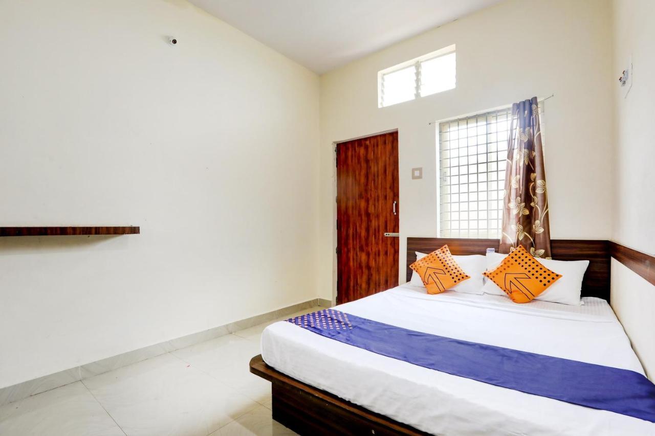 Spot On 65397 New Dhan Win Lodge Belagula Bagian luar foto