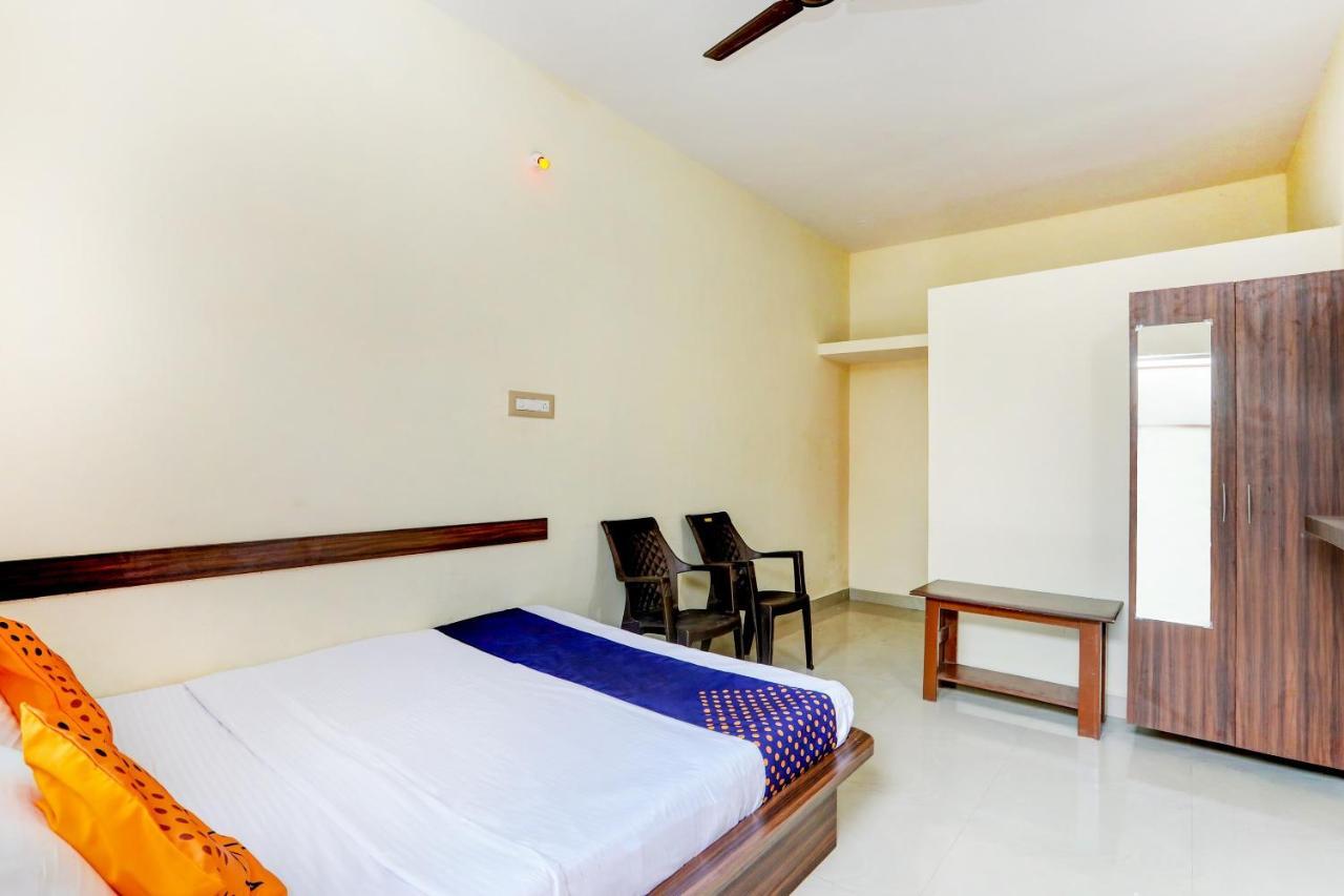 Spot On 65397 New Dhan Win Lodge Belagula Bagian luar foto
