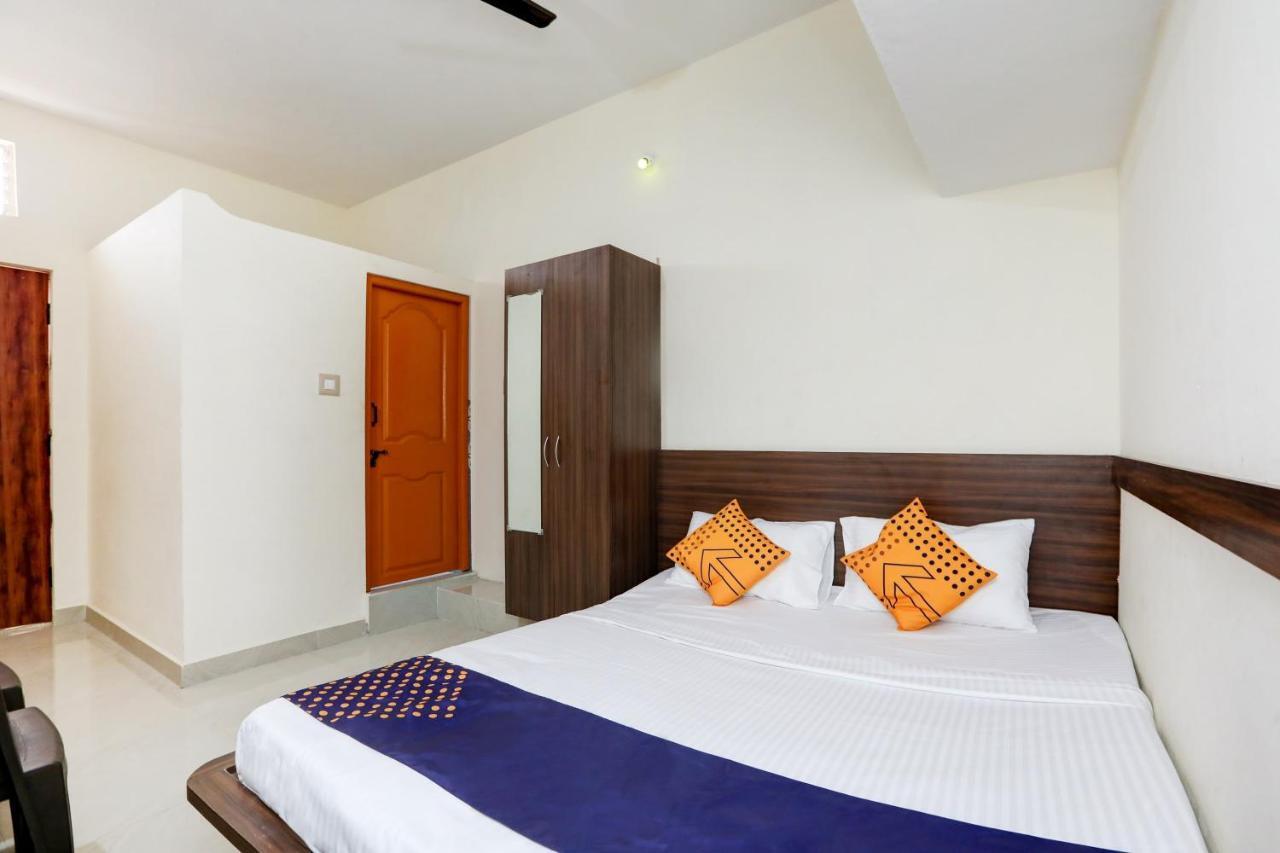 Spot On 65397 New Dhan Win Lodge Belagula Bagian luar foto